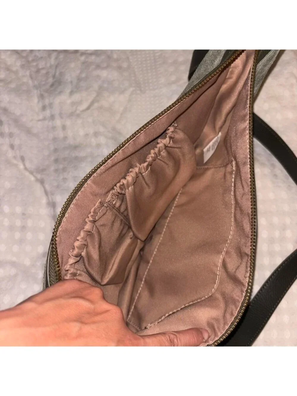 The Sak Suede Tess Leather Sling Crossbody Bag“Moss... - Picture 2 of 6